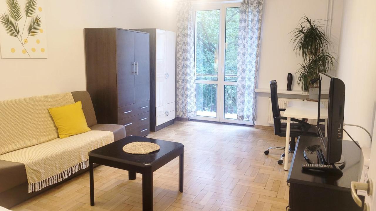 ורשה Happy Life - Apartment Next To Metro Station מראה חיצוני תמונה